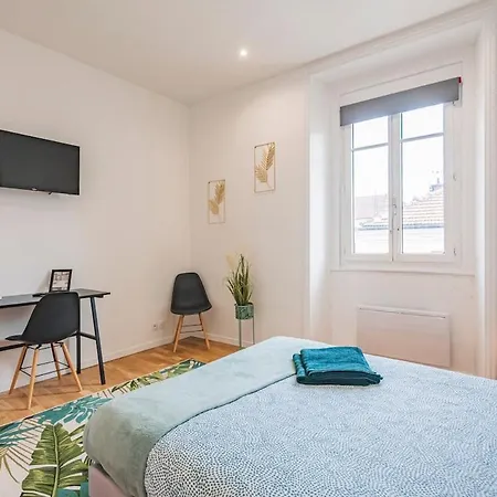 Stuart Elegance Vue Cathedrale Apartment Reims